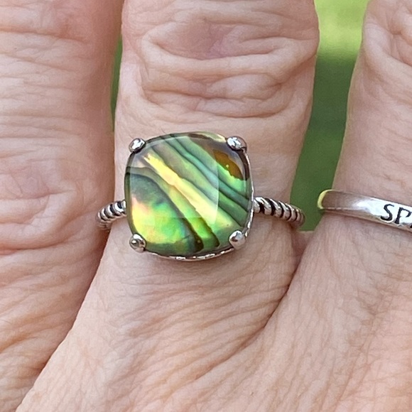 Green Abalone ring size 7 silver plated twist design band - Picture 4 of 11